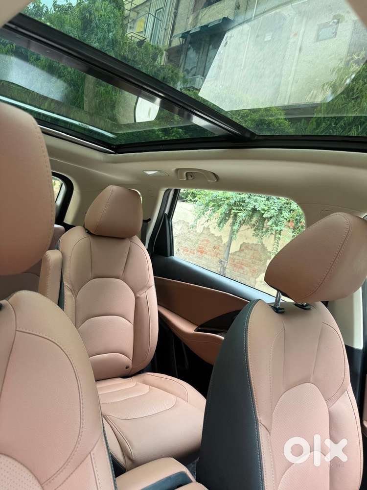 Mg Hector Plus Sharp Pro 1.5 Turbo Petrol Cvt 6 Str, 2024, Petrol