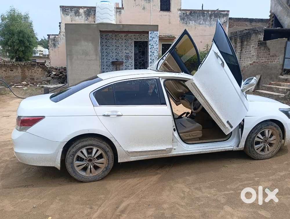 Honda Accord 2.0 Hybrid 2013