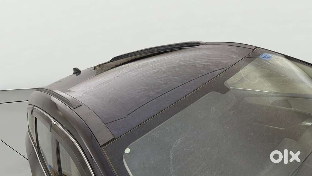 Mahindra Xuv700 2.2 Ax 3 Diesel At 5 Str, 2022, Petrol
