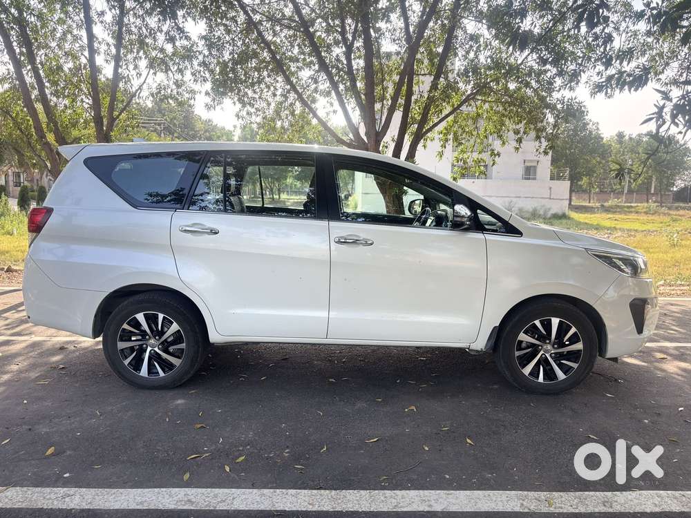 Toyota Innova Crysta [2020-ongoing] 2.4 Zx At 7 Str, 2021, Diesel