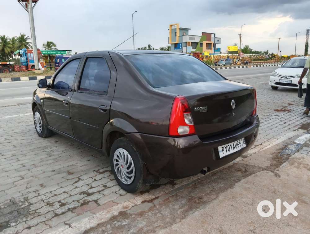 Mahindra Renault Logan, 2009, Petrol