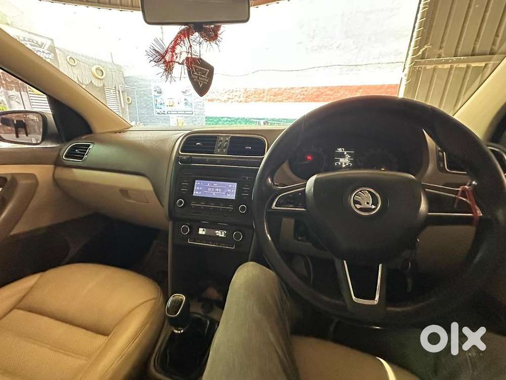 Skoda Rapid 2015 Petrol 88000 Km Driven