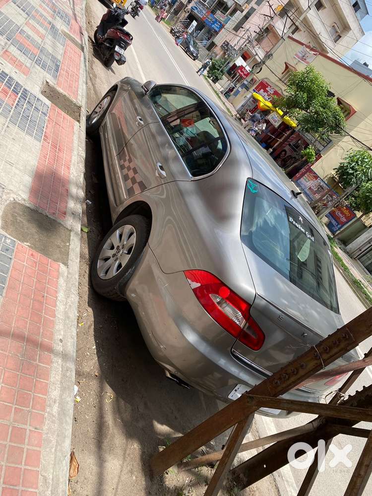 Skoda Superb Automatic 2010
