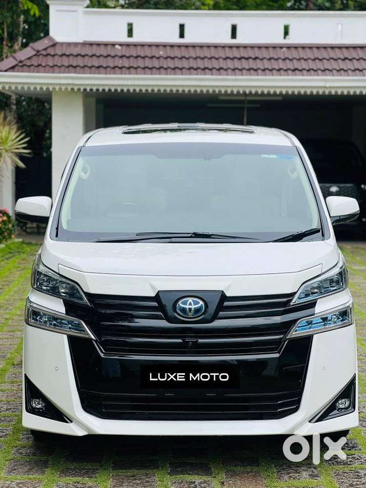 Toyota Vellfire Vip – Executive Lounge, 2022, Petrol