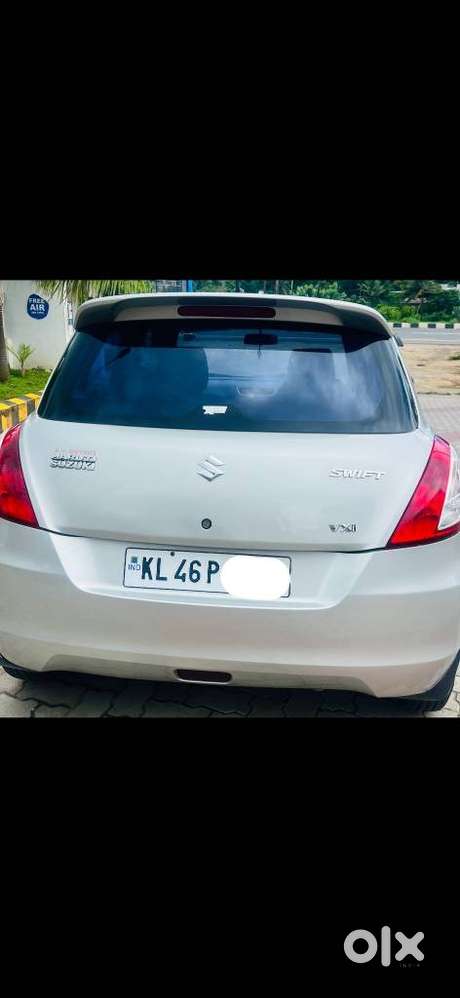 Maruti Suzuki Swift Vxi Optional, 2016, Petrol