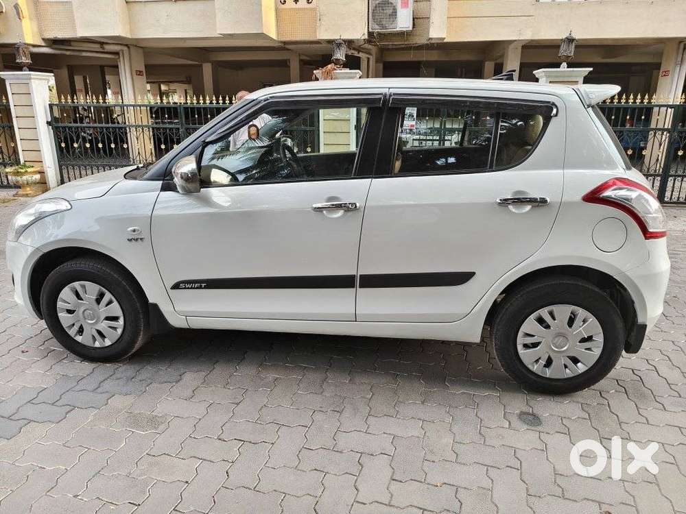 Maruti Suzuki Swift 1.2 Vxi (o), 2012, Petrol