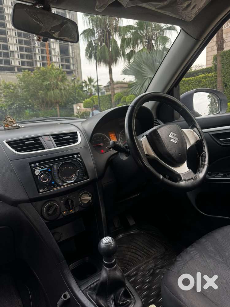 Maruti Suzuki Swift Vxi, 2012, Petrol