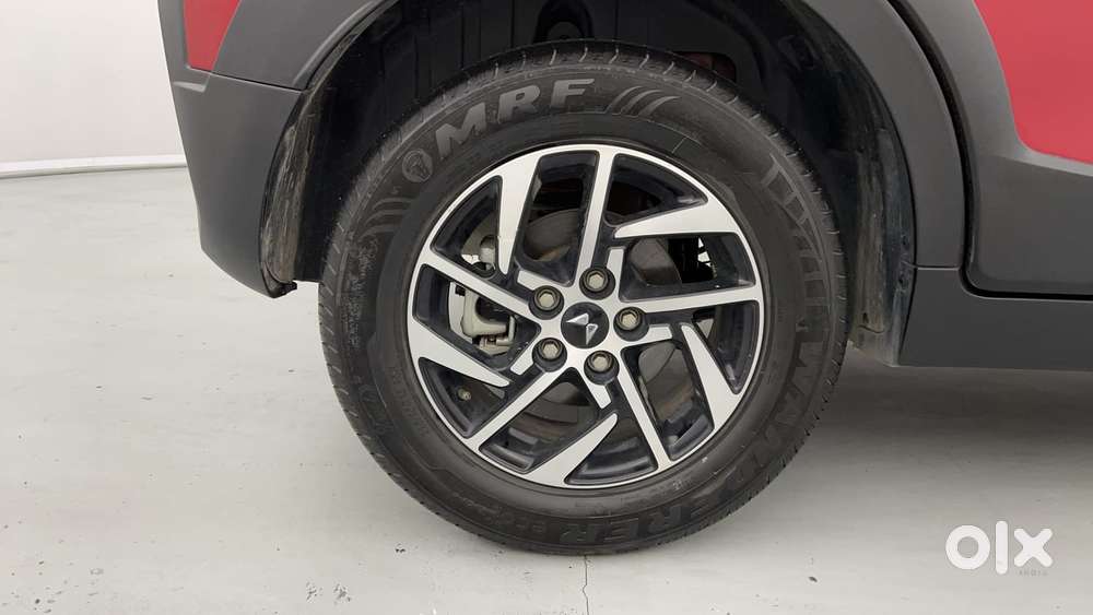 Mahindra Xuv 3xo Ax5l 1.2 Petrol At, 2024, Petrol