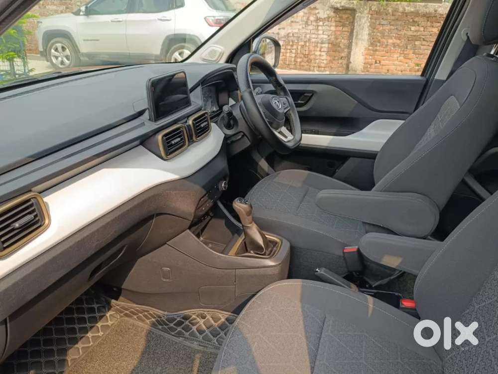Tata Punch Accomplished Mt Sunroof, 2023, Petrol