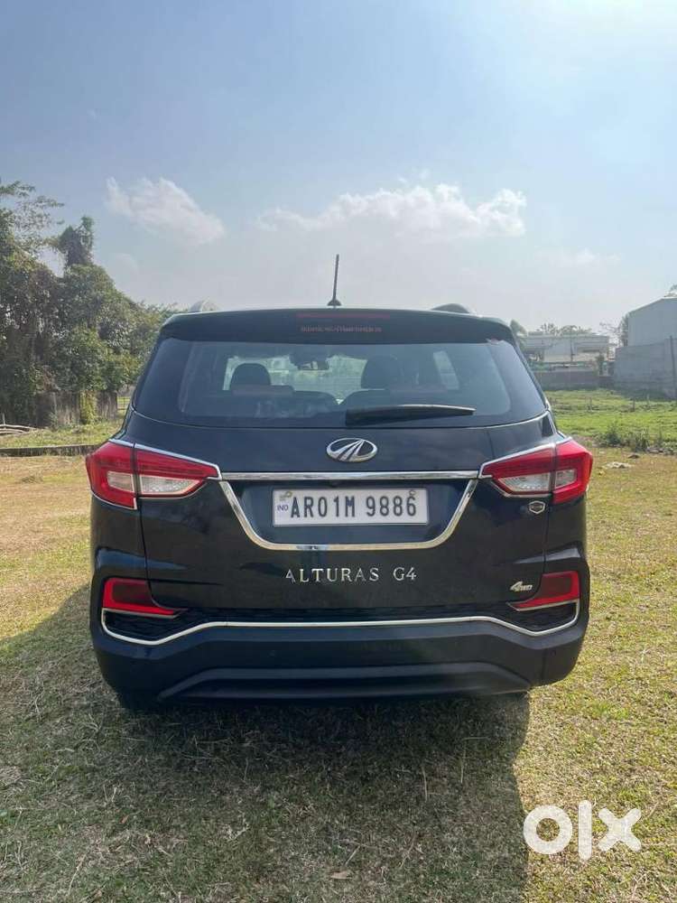 Mahindra Alturas G4