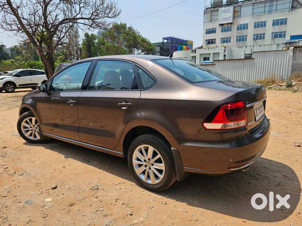 Volkswagen Vento 1.2 Tsi Highline At, 2015, Petrol