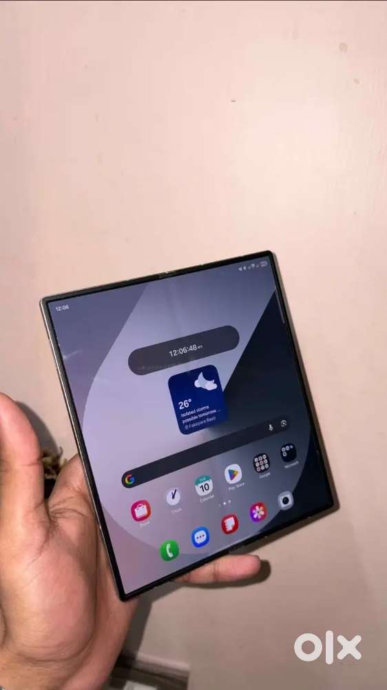 Samsung Z fold 6 with bill box ,condition fresh and it's 512gb