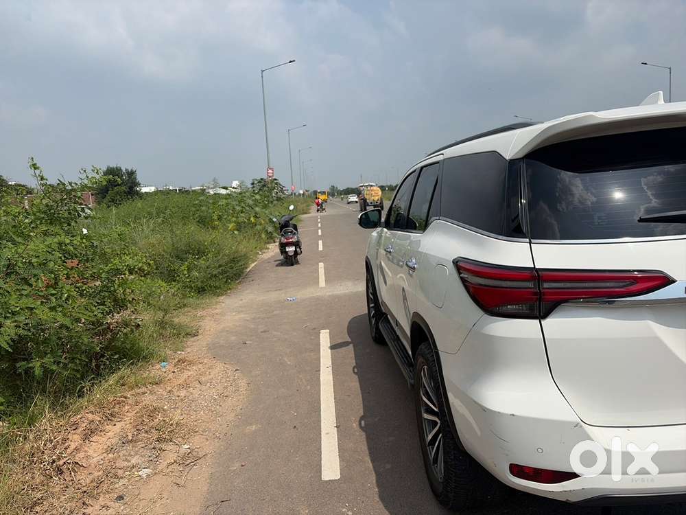 Toyota Fortuner Diesel 2023