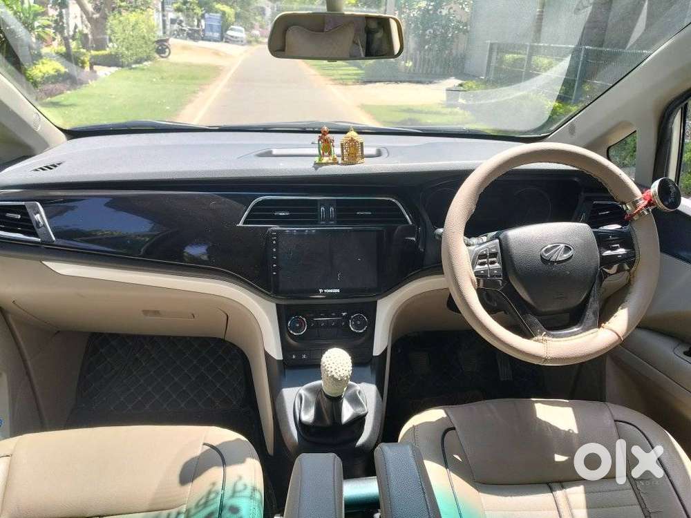 Mahindra Marazzo M6, 2019, Diesel