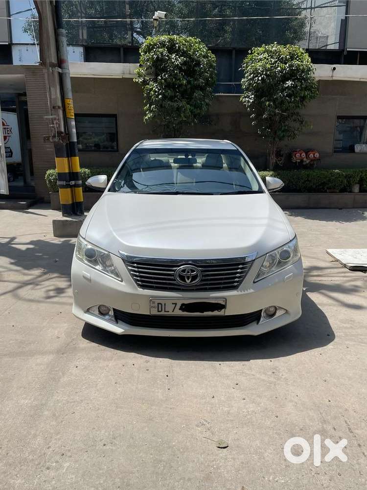 Toyota Camry Car 2013 Model Showroom Condition