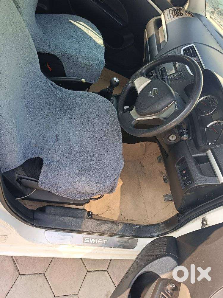 Maruti Suzuki Swift Vxi, 2014, Petrol