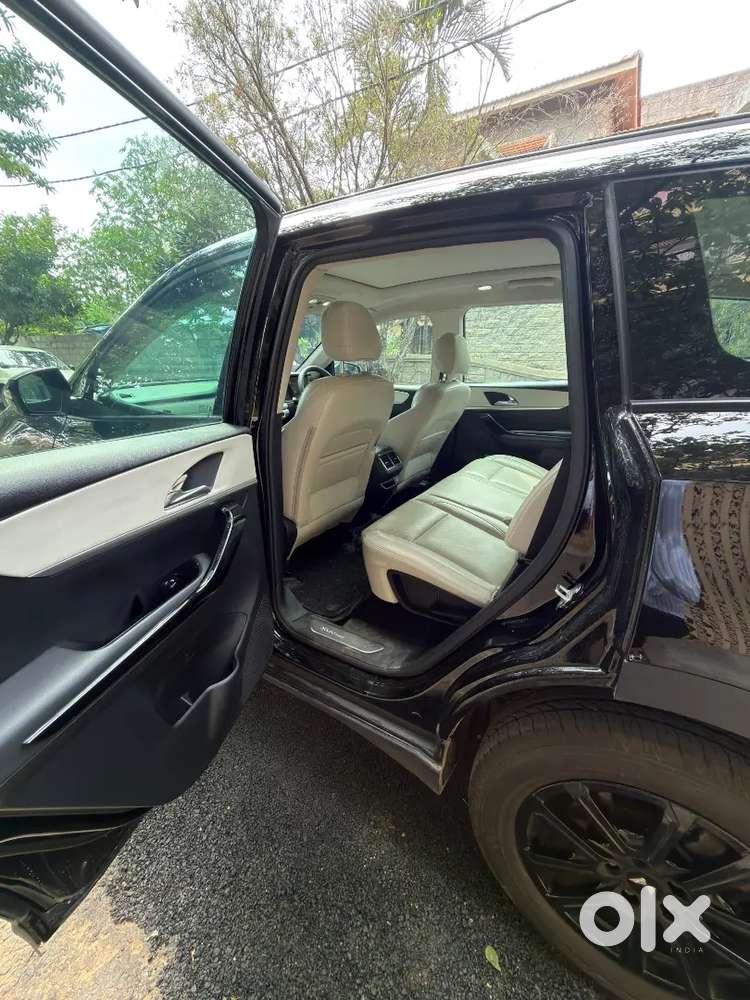 Mahindra Xuv700 Diesel 2025