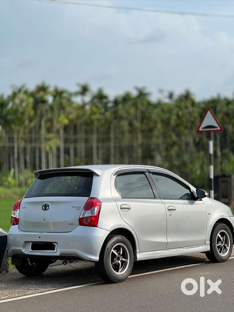 Toyota Etios Liva 2012