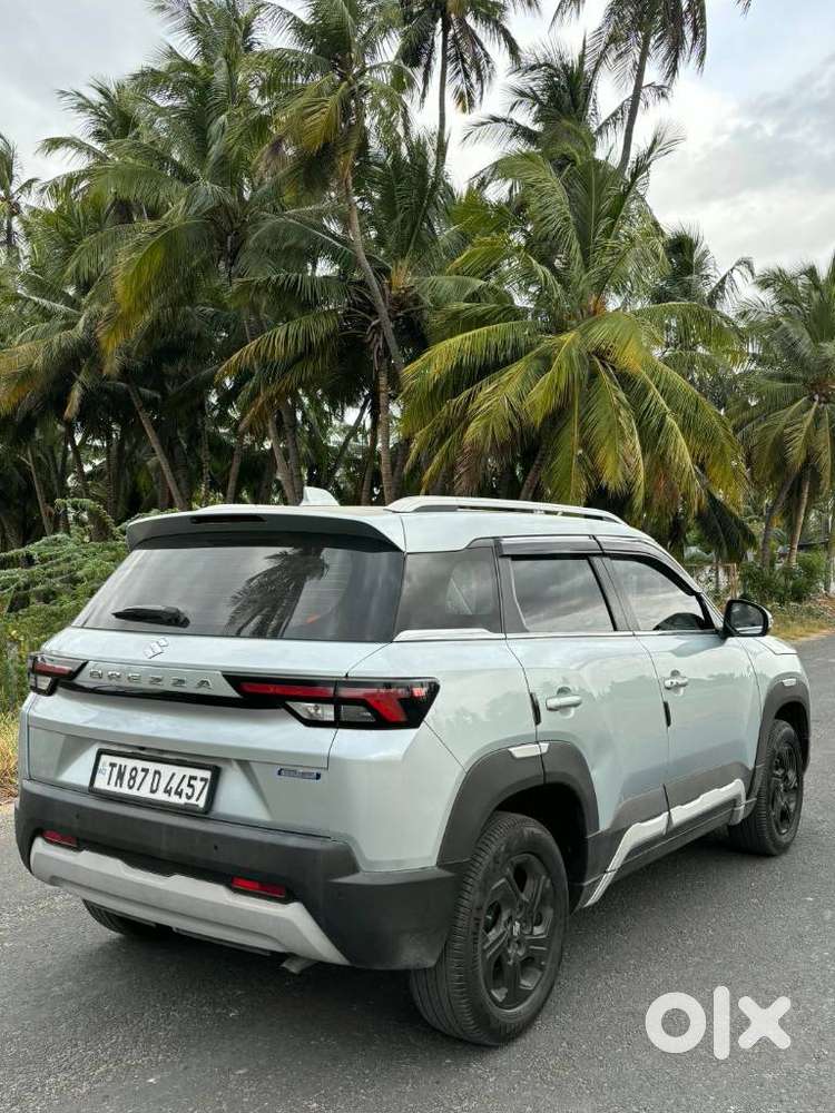 Maruti Suzuki Brezza 1.5 Zxi Smart Hybrid, 2022, Petrol