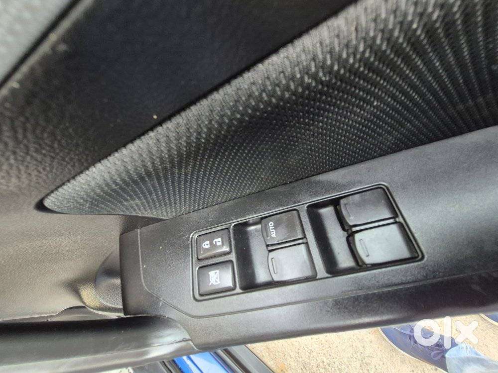 Maruti Suzuki Brezza 1.5 Zxi Plus Smart Hybrid, 2021, Petrol