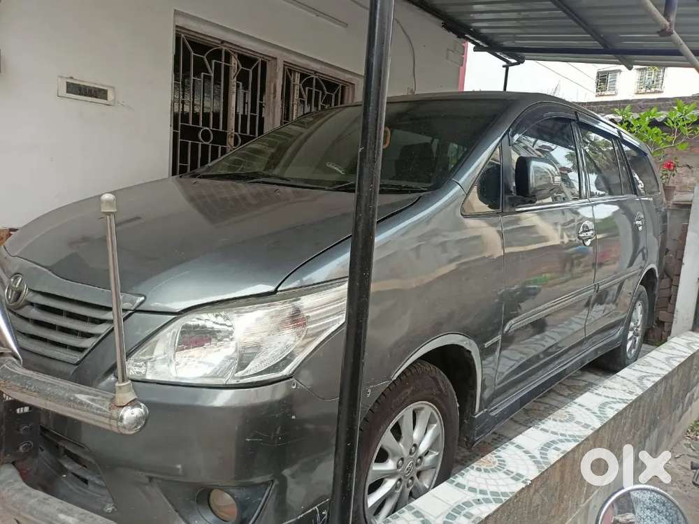 Toyota Innova V Diesel 2013
