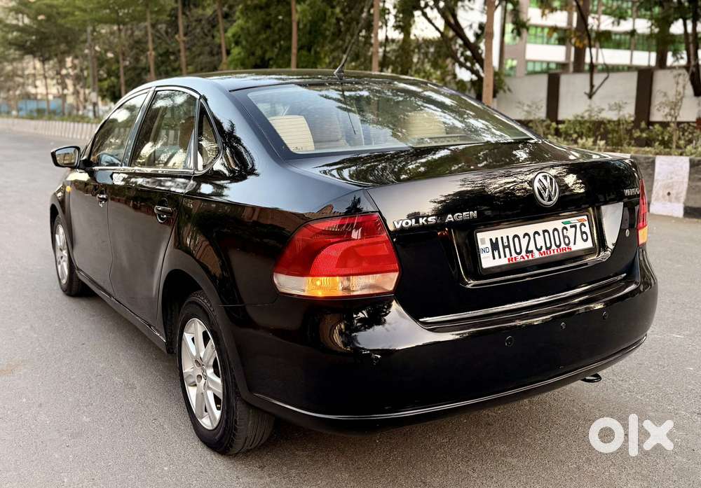 Volkswagen Vento 2010-2013 Petrol Highline, 2011, Petrol