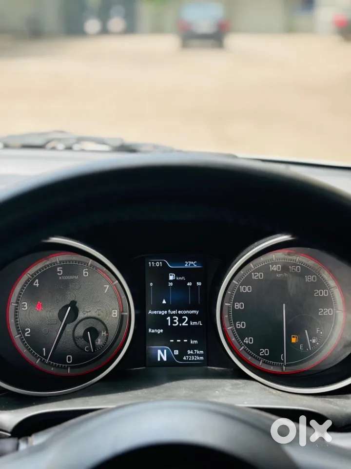 Maruti Suzuki Swift Amt Zxi, 2024, Petrol