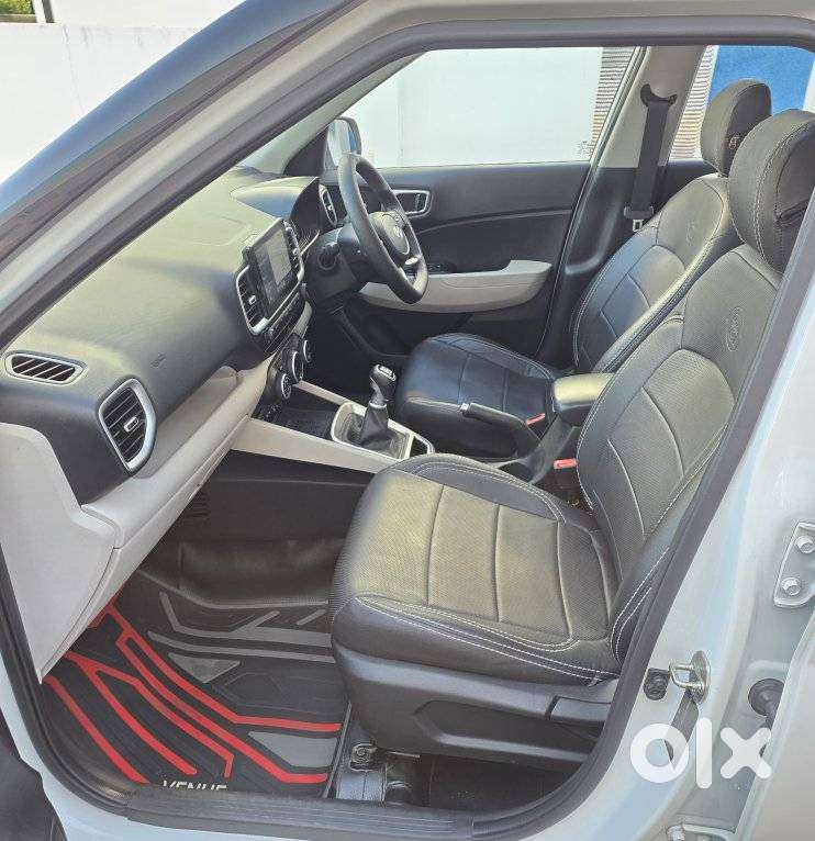 Hyundai Venue Sx Mt, 2024, Diesel