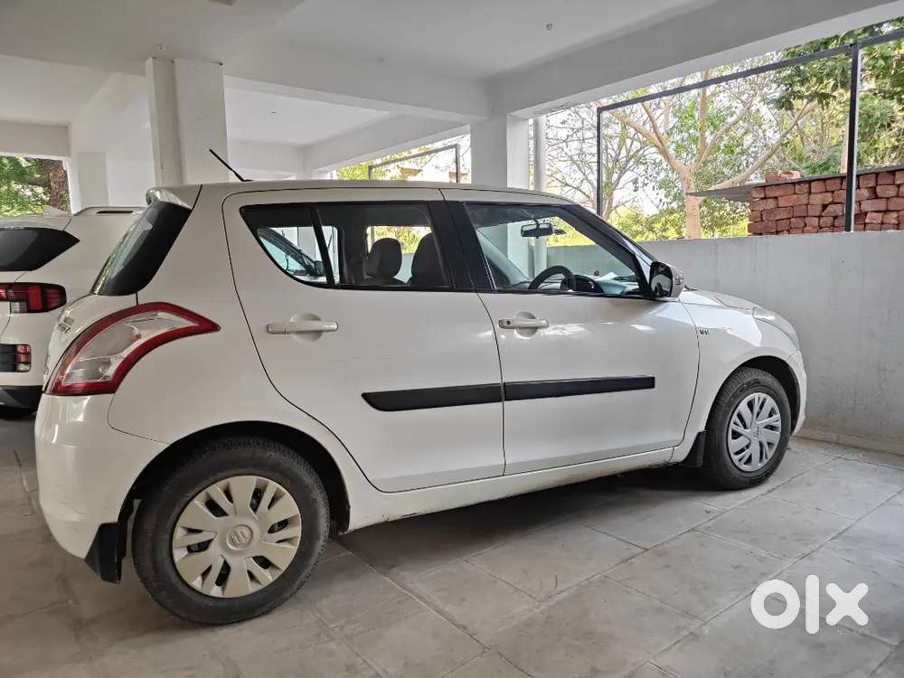Maruti Suzuki Swift Vxi 2015 (petrol + Cng)  Very Well Maintained