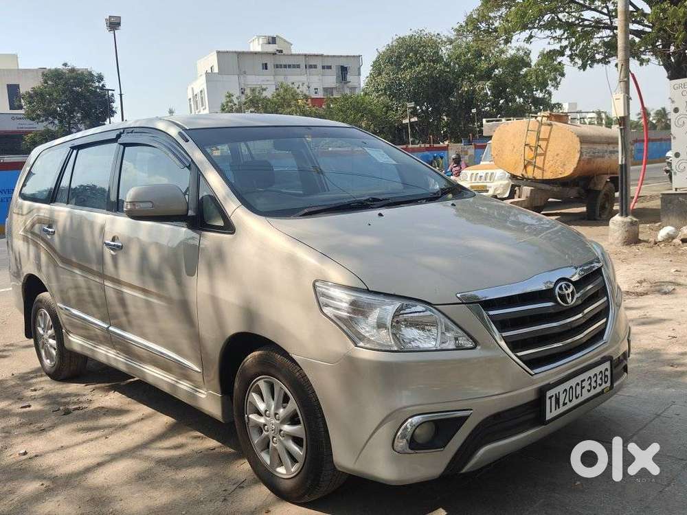 Toyota Innova 2.0 Vx (petrol) 8 Seater Bs Iv, 2014, Diesel