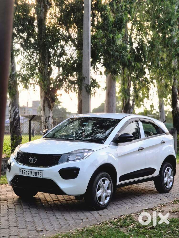Tata Nexon 1.2 Revotron Xm (s), 2018, Petrol