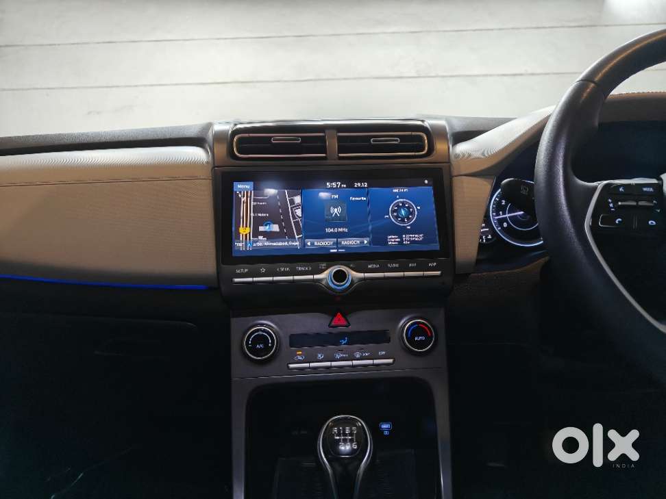 Hyundai Creta Sx Petrol Mt, 2022, Petrol