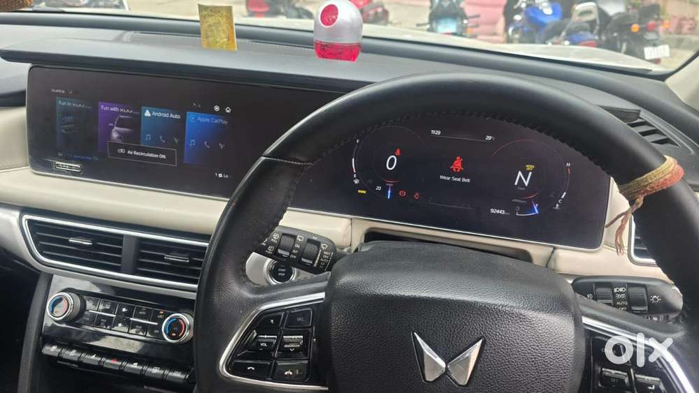 Mahindra Xuv700 2.2 Ax 7 Diesel At Str Awd, 2022, Diesel