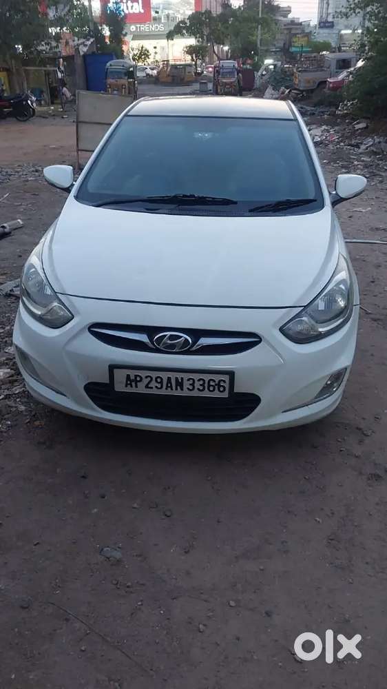 Hyundai Verna 1.6 Sx Crdi 2011crystel White