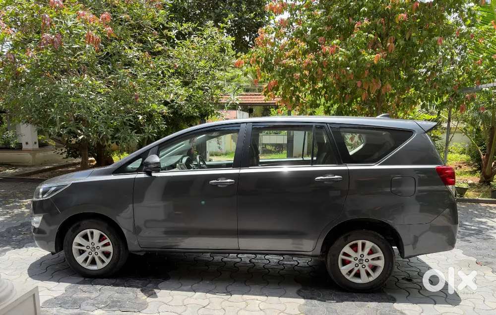 Toyota Innova Crysta 2019