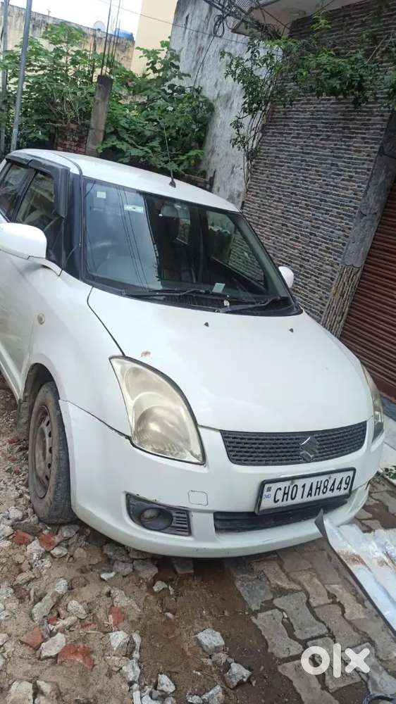 Maruti Suzuki Swift Vxi 2011 Petrol