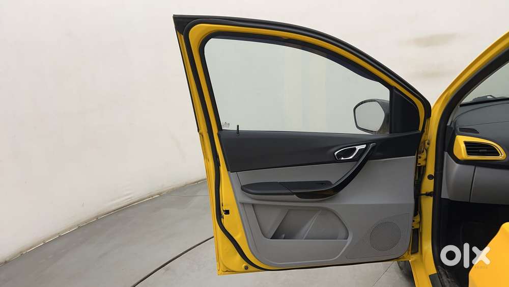 Tata Tiago Xza Plus, 2020, Petrol