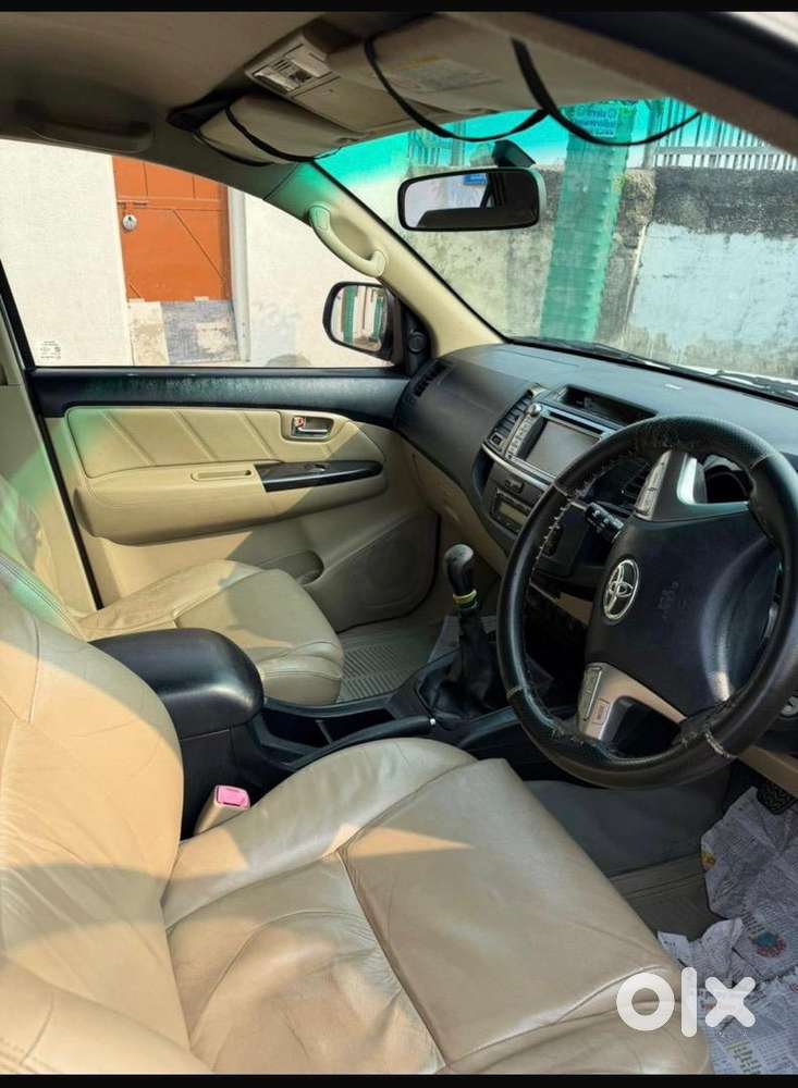 Toyota Fortuner 2015 Diesel Well Maintained