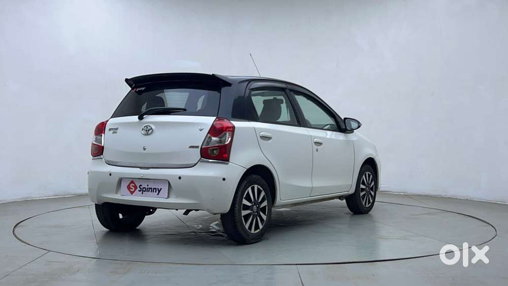 Toyota Etios Liva V, 2016, Petrol