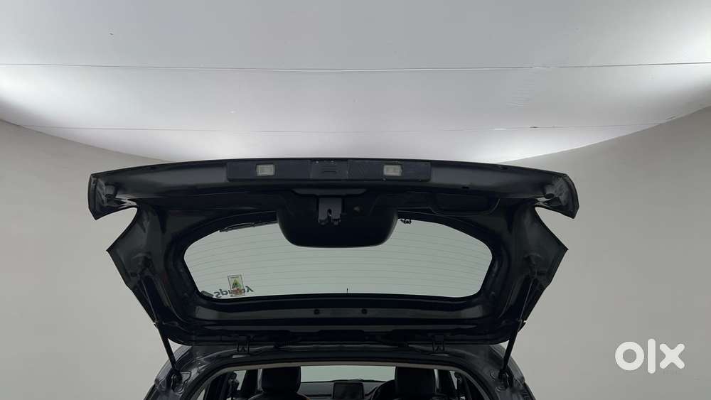 Tata Punch Creative Amt, 2022, Petrol