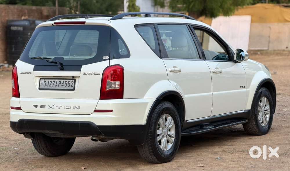 Mahindra Rexton, 2015, Diesel