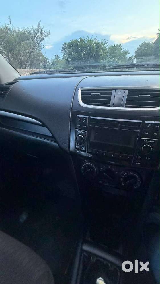 Maruti Suzuki Swift Vxi, 2017, Petrol