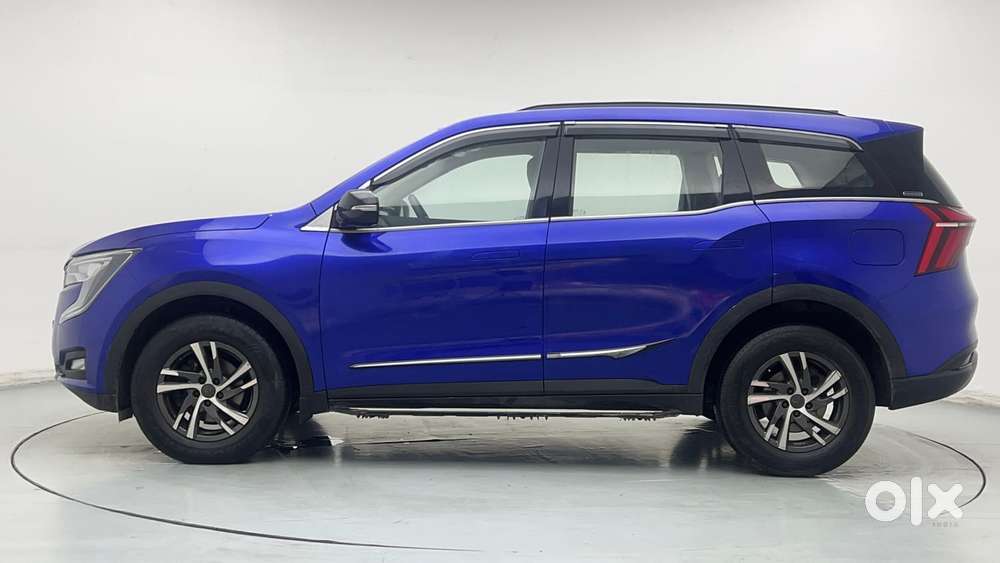 Mahindra Xuv700 2.0 Ax 5 Petrol Mt Str, 2021, Petrol