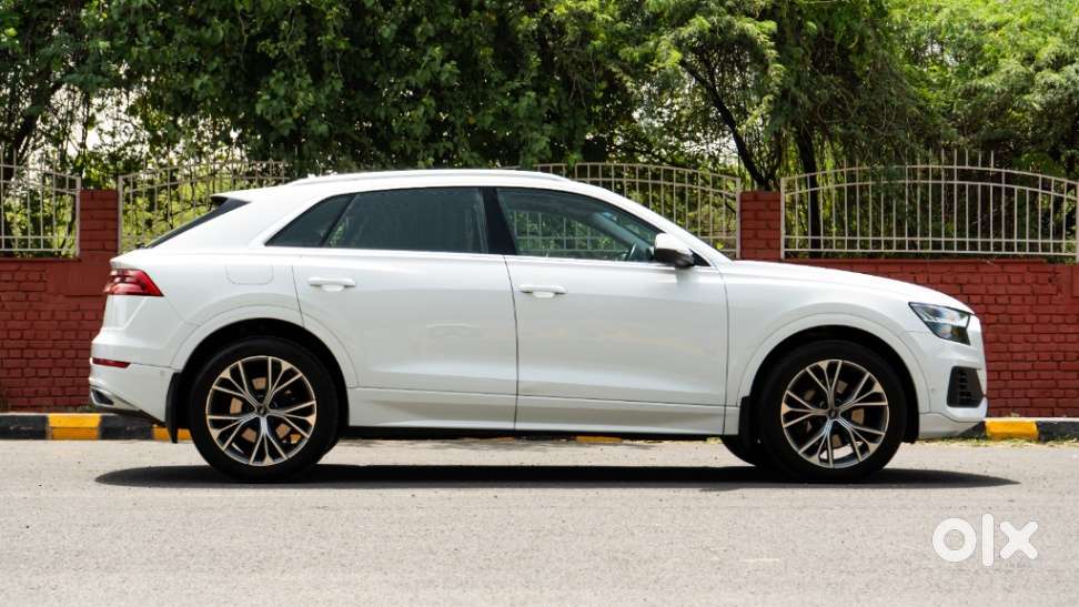 Audi Q8 3.0 Celebration Edition, 2022, Petrol