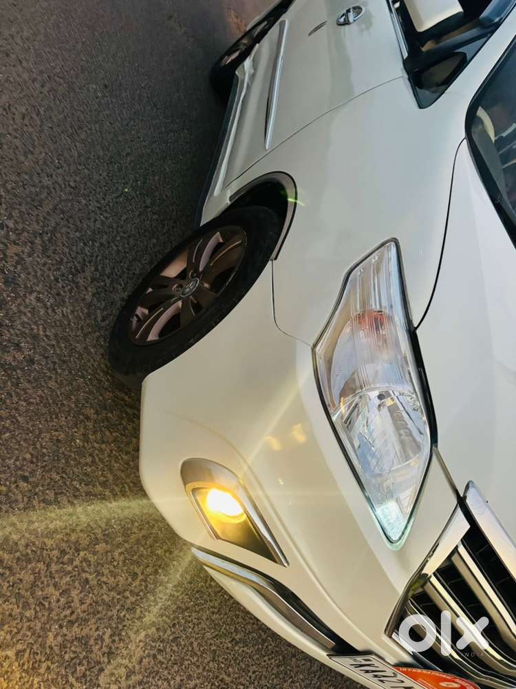 Toyota Innova 2009 Petrol Well Maintained