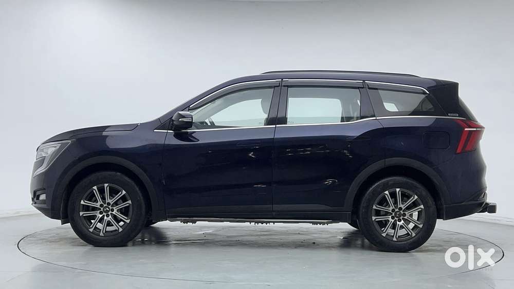 Mahindra Xuv700 2.0 Ax 7 Petrol At Str, 2022, Petrol