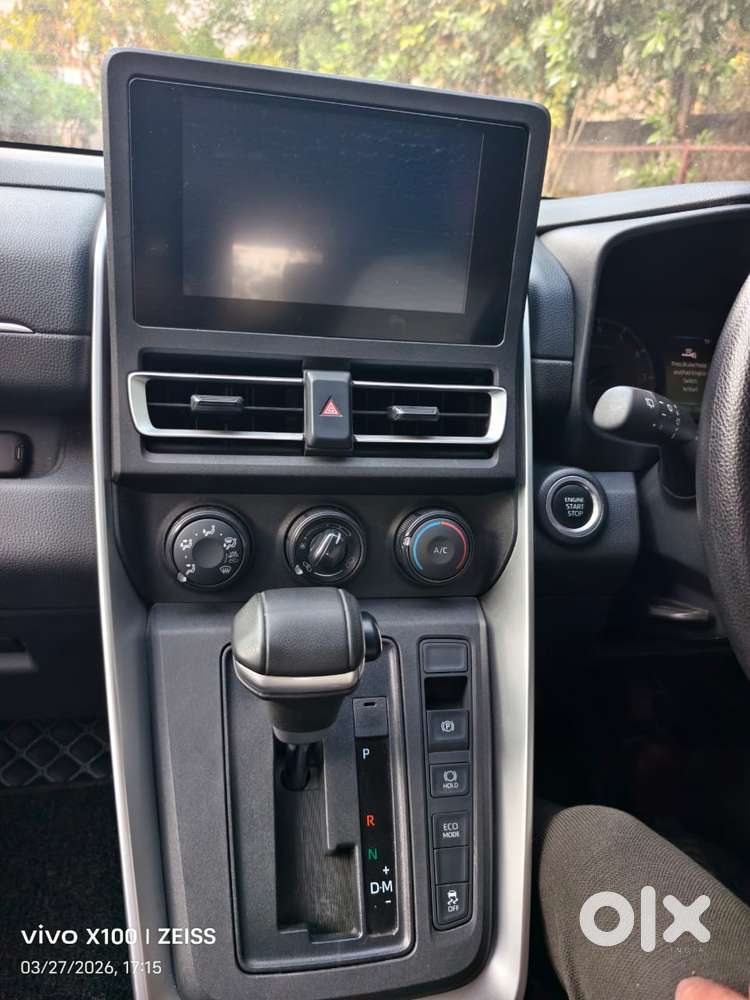 Toyota Innova Hycross, 2023, Petrol