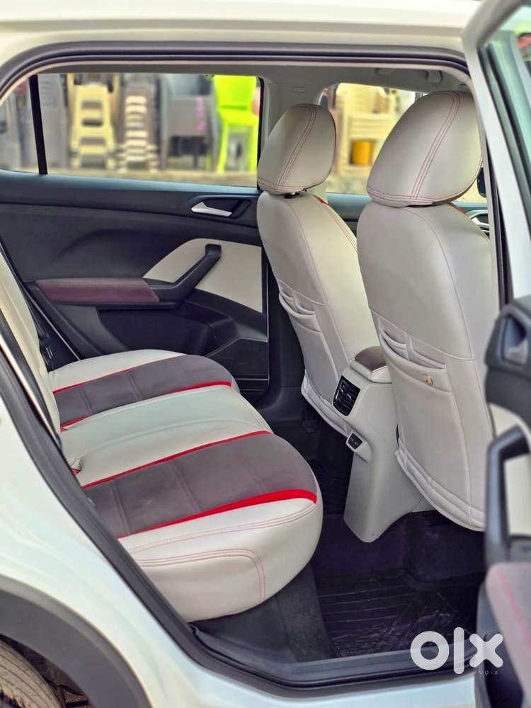 Volkswagen Taigun 1.0 Tsi Highline At, 2023, Petrol