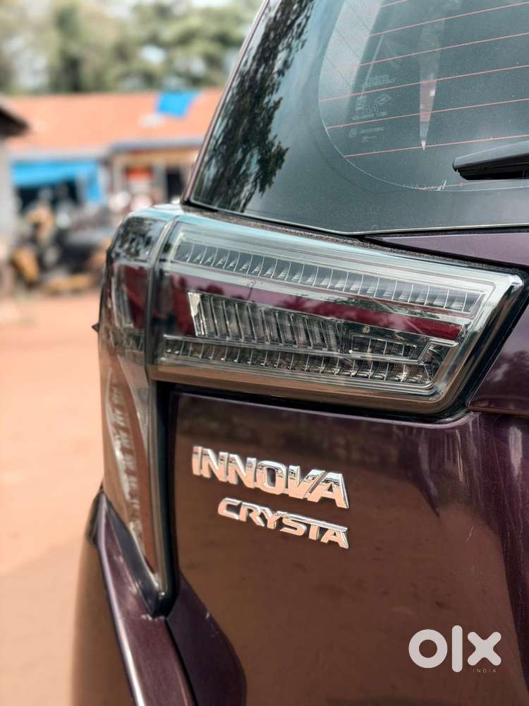 Toyota Innova Crysta 2.8 Zx At 7 Seater, 2021, Diesel
