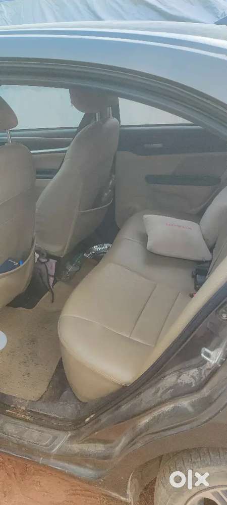 Honda Amaze 2023 Petrol Manual 57000 Km